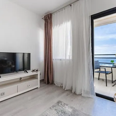 Luxurious And Spacious 아파트