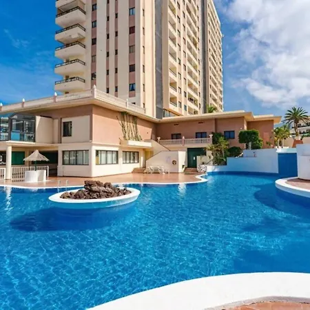 Luxurious And Spacious 아데제