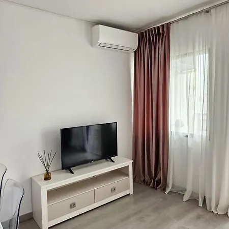 아파트 Luxurious And Spacious *